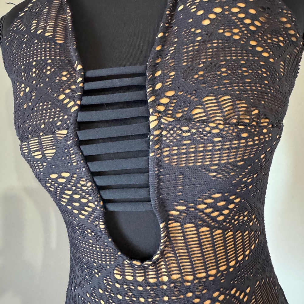 Mossimo Supply Co. Black and Tan Lace Top - Picture 3 of 5
